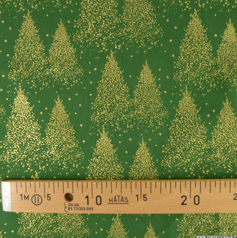Tissu de Noël motif foret de sapins or fond vert - OEKO TEX