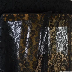 Tissu Dentelle guipure festonnée Noir - Donatella