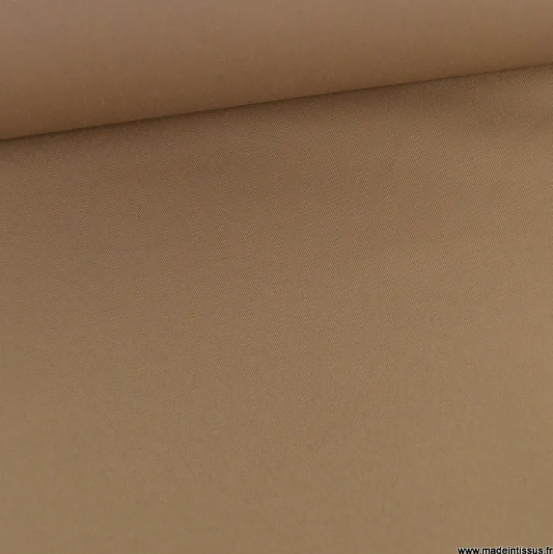 Tissu d'extérieur imperméable beige pour protection pluie et soleil
