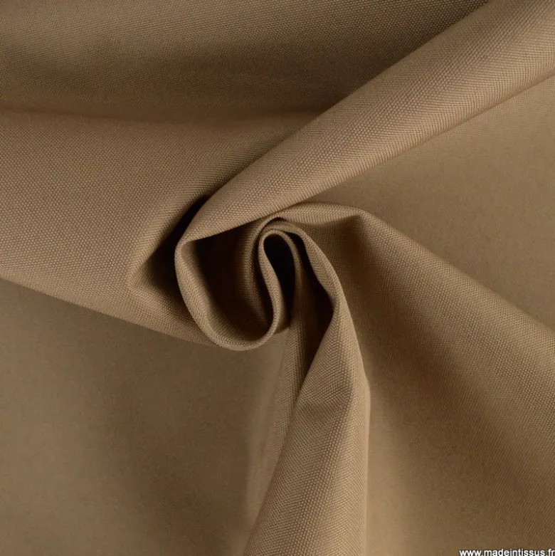 Tissu d'extérieur imperméable beige pour protection pluie et soleil