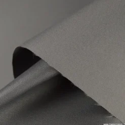 Tissu d'extérieur imperméable gris anthracite pour protection pluie et soleil
