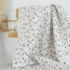 Tissu double gaze Arsène motif fleurs fond blanc cassé - OEKO TEX