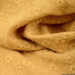 Tissu Double gaze brodée Esmée Camel - oeko tex