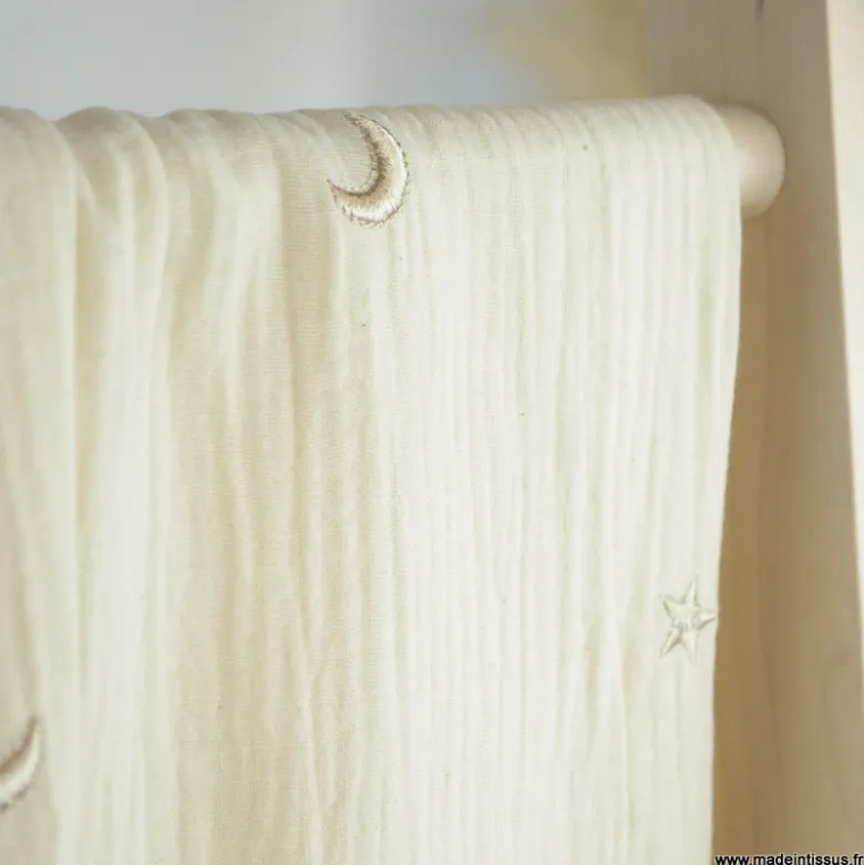 Tissu Double gaze brodée lunes et étoiles fond écru - OEKO TEX