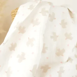 Tissu double gaze de coton Bio Poppy motif oiseaux fond Blanc