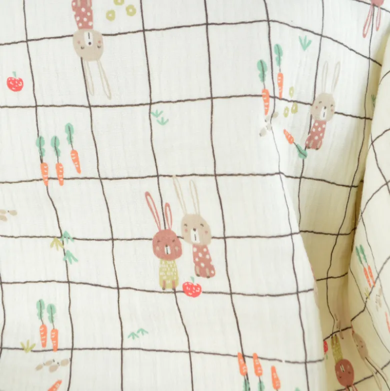 Tissu double gaze de coton Ilyes motif lapins et carreaux