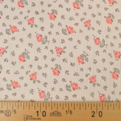 Tissu double gaze de coton Olympe fleurs rose fond latté