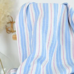 Tissu double gaze de coton Poppy motif rayures bleues fond blanc - OEKO TEX
