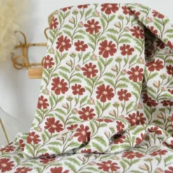 Tissu double gaze Edmond motif fleurs fond blanc cassé - OEKO TEX