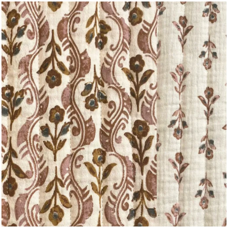 Tissu double gaze matelassé Kandla – Fleurs indiennes écru et vieux rose