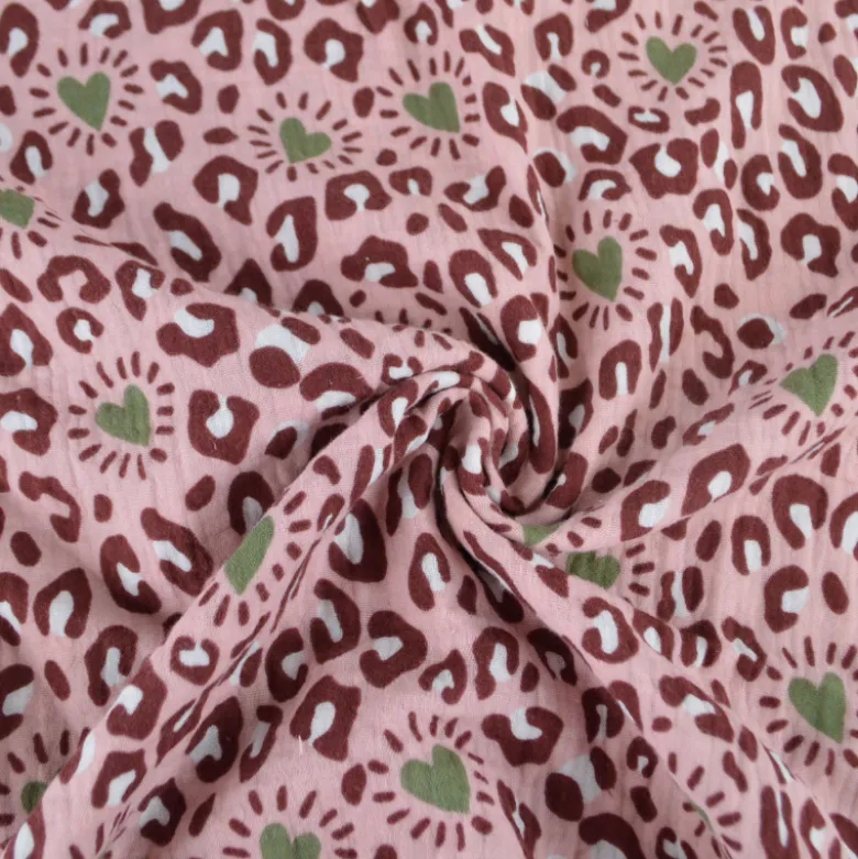 Tissu double gaze motif léopard et coeurs fond rose - OEKO TEX