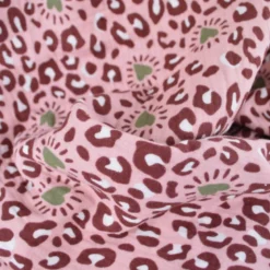 Tissu double gaze motif léopard et coeurs fond rose - OEKO TEX