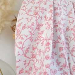 Tissu Elisabeth en coton motif fleurs rouges fond blanc - OEKO TEX