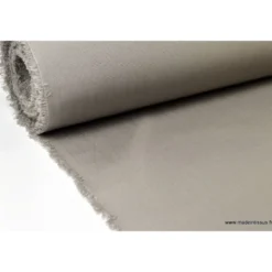Tissu extérieur polypro gris.