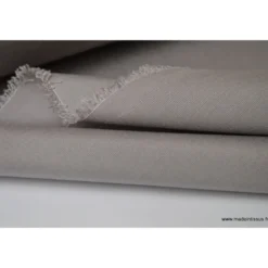 Tissu extérieur polypro gris.