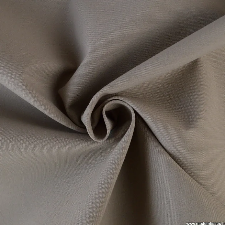 Tissu extérieur polypro taupe.