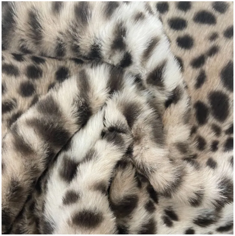 Tissu fausse fourrure rabbit Guepard noir fond Galet
