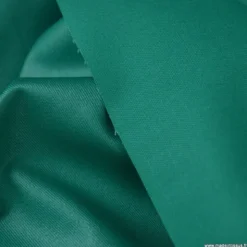 Tissu Gabardine enduite étanche vert prairie