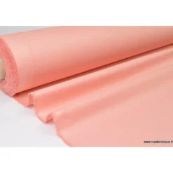 Tissu gabardine enduite étanche rose poudré