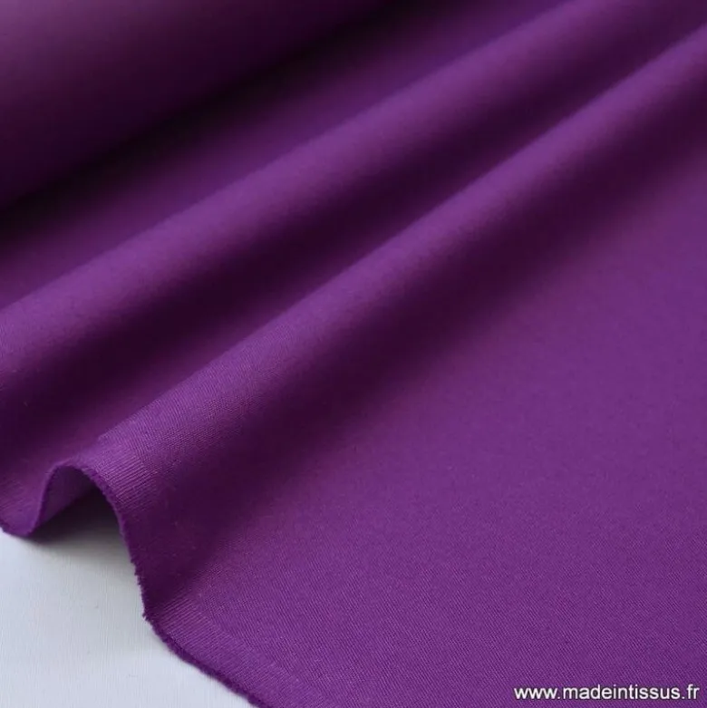 Tissu Gabardine enduite étanche violet.