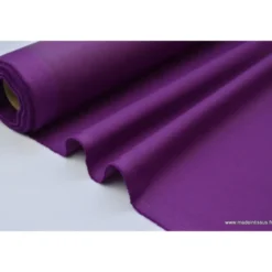 Tissu Gabardine enduite étanche violet.
