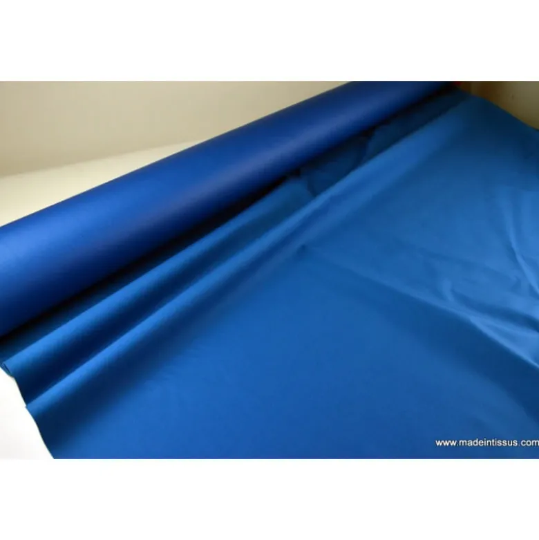 Tissu Gabardine enduite étanche pétrole.