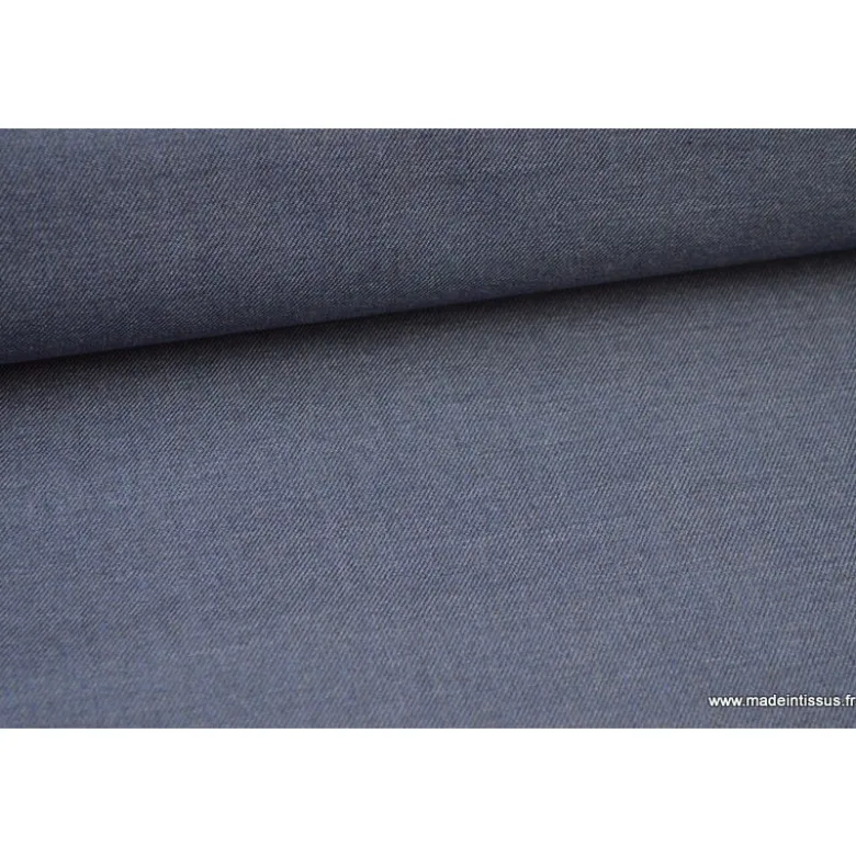 Tissu gabardine polyester viscose enduite étanche jean.