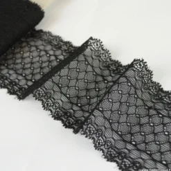 Tissu Galon dentelle elastique noir 7.7cm