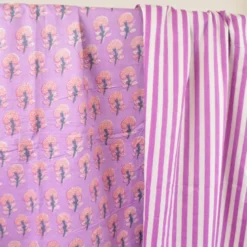 Tissu Indien Block Print Rajven - motif rayures violettes