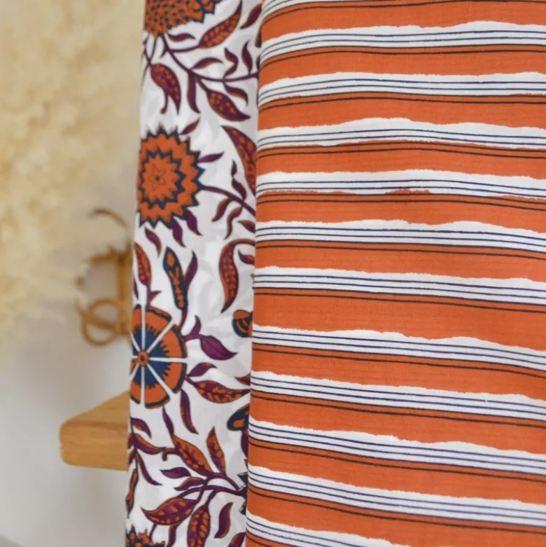 Tissu indien en voile de coton Mandawa – Motif fleurs Cognac