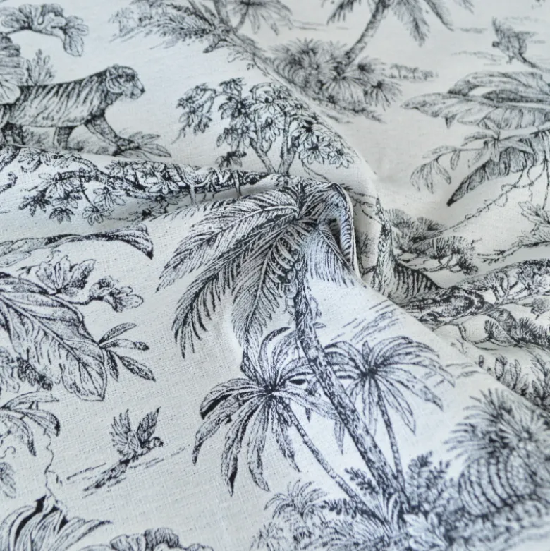 Tissu jacquard Daktari motif exotique d'inspiration Toile de Jouy