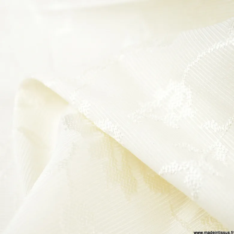 Tissu Jacquard dessin lierre de fleurs ivoire