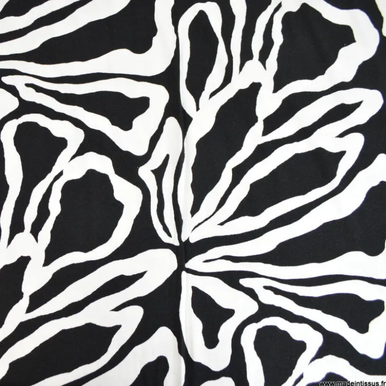 Tissu Jersey de Viscose Mael motifs pétale noir