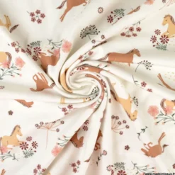 Tissu jersey motifs chevaux et fleurs fond blanc cassé - OEKO TEX