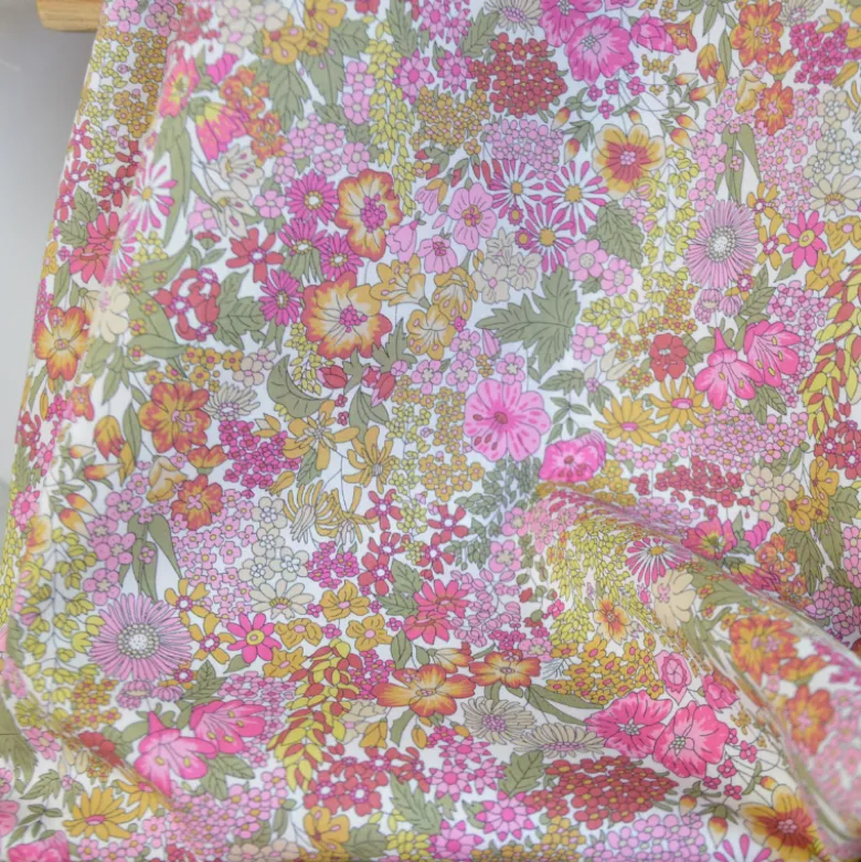 Tissu Liberty Tana Lawn - Margaret Annie J - Hibiscus