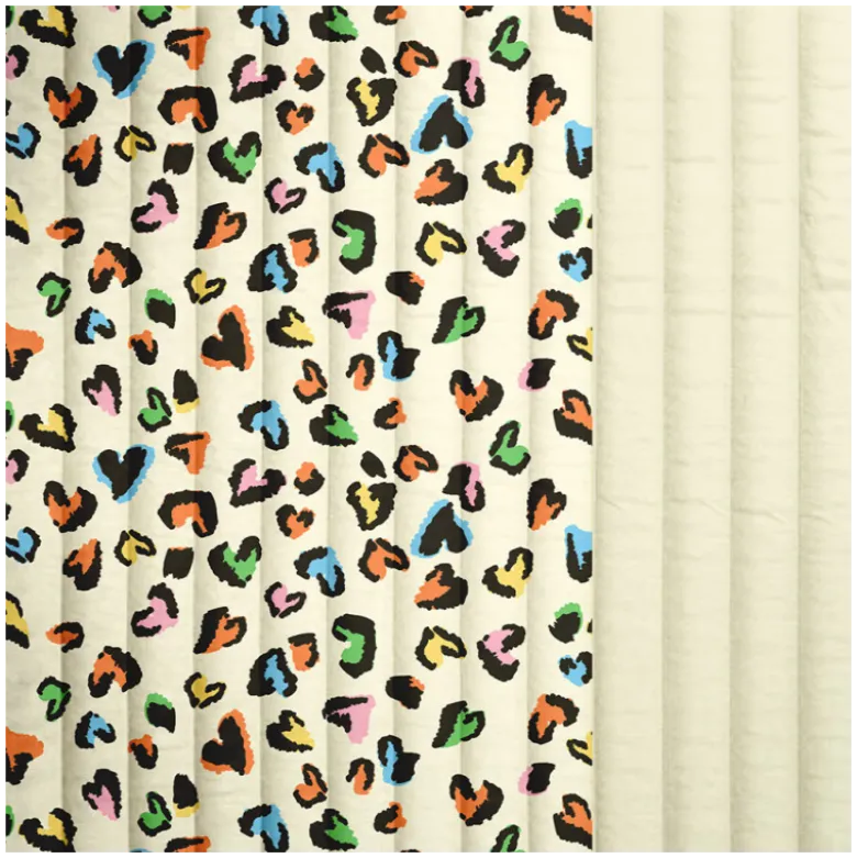 Tissu Matelassé coton Vertical Lovgr motif coeurs fond écru
