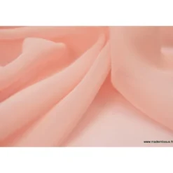 Tissu Mousseline fluide polyester rose poudré