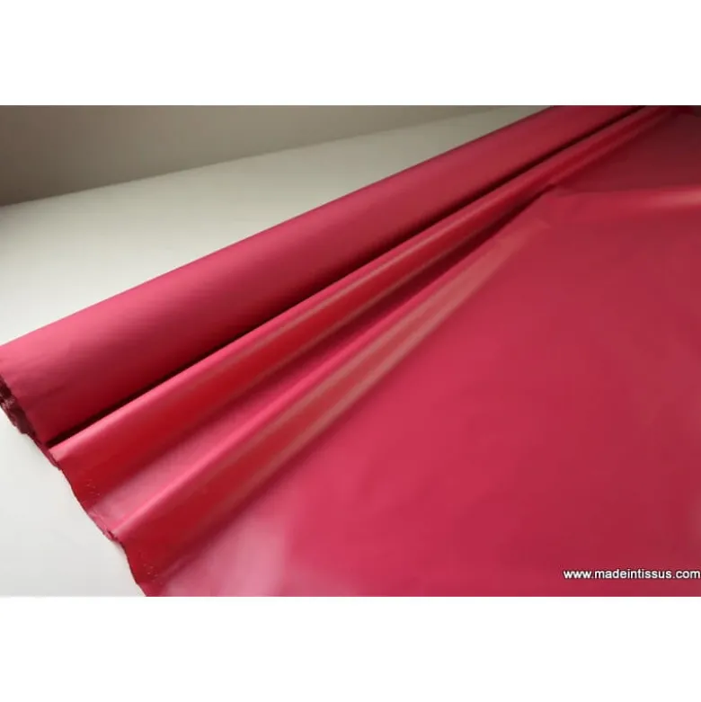 Tissu polyester fraise déperlant pour parapluie .
