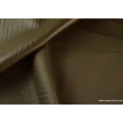 Tissu polyester kaki déperlant pour parapluie .