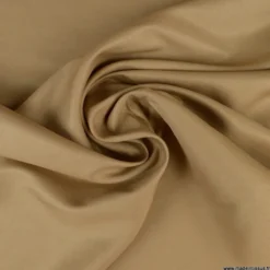Tissu polyester sergine beige pour robe de mariée et cocktail
