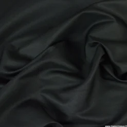 Tissu polyester sergine noir pour robe de mariée et cocktail