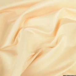 Tissu polyester sergine nougat pour robe de mariée et cocktail