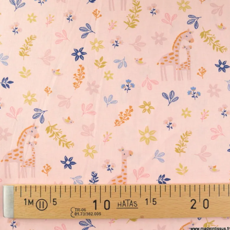 Tissu popeline Bio & OEKO TEX motifs girafes et fleurs fond rose - Poppy