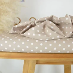 Tissu popeline coton motif Pois blancs fond Sable - OEKO TEX