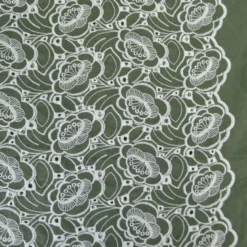 Tissu popeline de coton brodé fleurs Laurentine - Vert kaki
