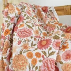 Tissu Popeline de coton Elisabeth motif fleurs rose et abricot - OEKO TEX