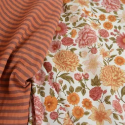 Tissu Popeline de coton Elisabeth motif fleurs rose et abricot - OEKO TEX