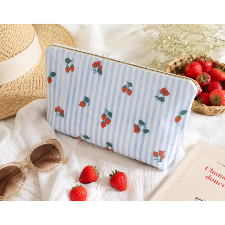Tissu Popeline de coton Gariguette motif fraises et rayures bleues - OEKO TEX