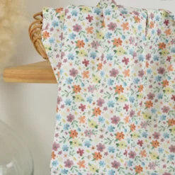Tissu popeline de coton Ilusion motif petites fleurs multicolores