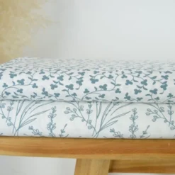 Tissu Popeline de coton motif Delphine motif fleurs - OEKO TEX
